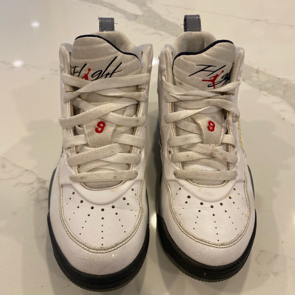 Youth air jordan flight